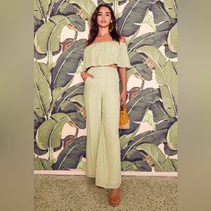 Lulu’s Sage Green Off-the-Shoulders Cropped Co-ord Set